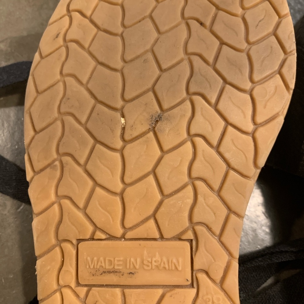 Black Leather Sandals/size 38/7.5 - Picture 8 of 12